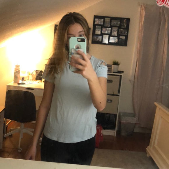 blue shirt - Picture 3 of 3